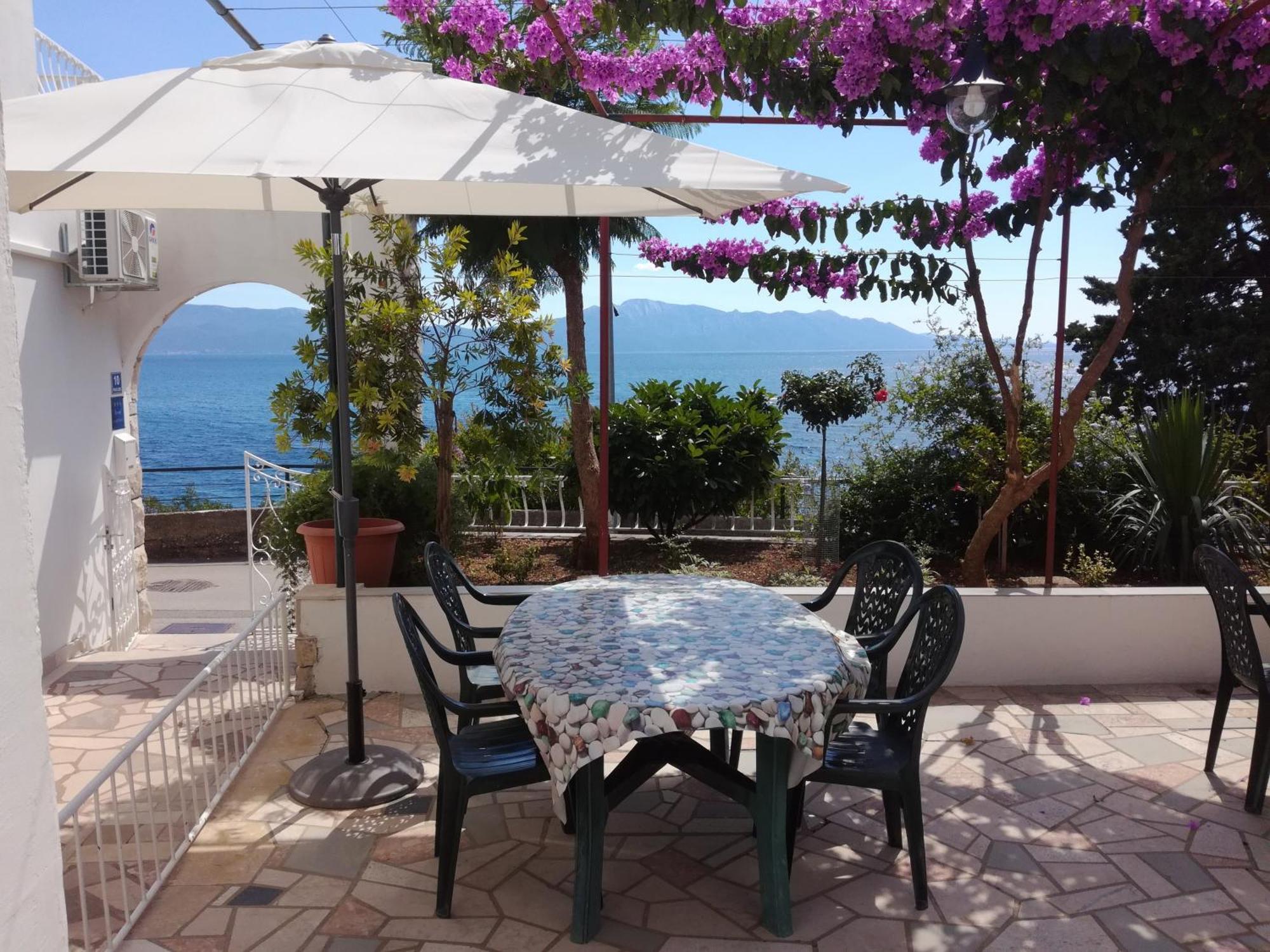 Apartments By The Sea Brist, Makarska - 505 波达卡 外观 照片